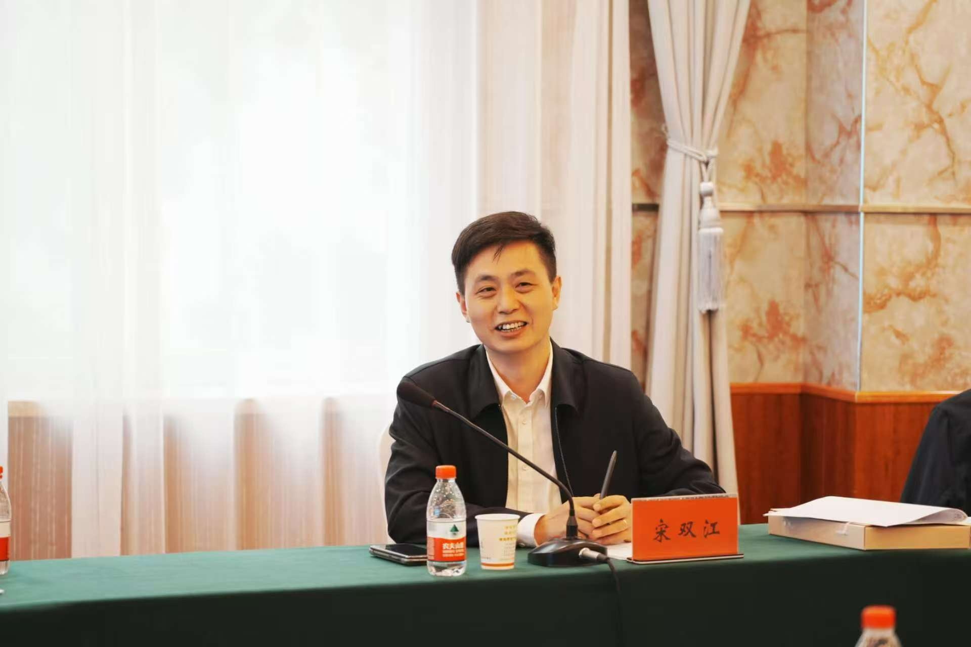 分半边风雨路 千重浪里报乡恩PG电子麻将胡了2模拟器伞